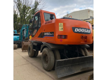 Колёсный экскаватор DOOSAN