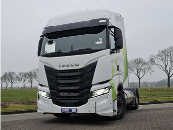 Тягач IVECO S-WAY