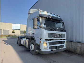 Тягач VOLVO FM 330