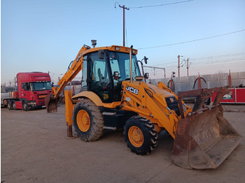 Экскаватор-погрузчик JCB 3CX