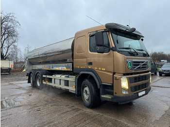 Грузовик-цистерна VOLVO FM 450