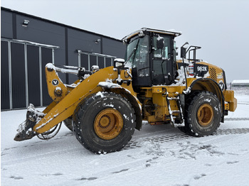 Колёсный погрузчик CATERPILLAR 962K