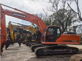 Гусеничный экскаватор DOOSAN DX300