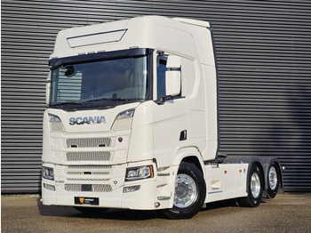 Тягач SCANIA R 580