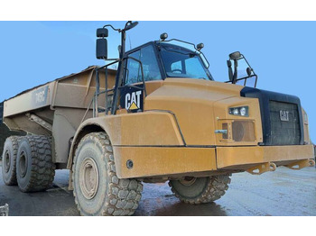 Сочленённый самосвал CATERPILLAR 745