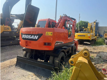 Колёсный экскаватор DOOSAN DX150W