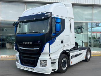 Тягач IVECO