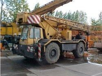 Вседорожный кран LIEBHERR LTM 1030