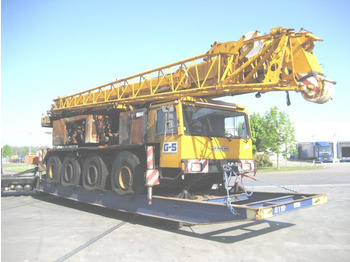 Вседорожный кран LIEBHERR LTM 1070