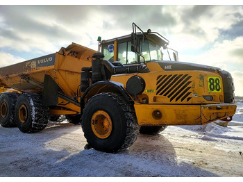 Сочленённый самосвал VOLVO A40E