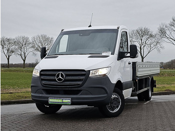 Малотоннажный бортовой грузовик MERCEDES-BENZ Sprinter 516