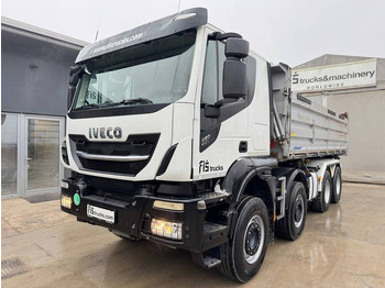 Самосвал IVECO Trakker