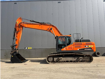 Гусеничный экскаватор DOOSAN DX300LC-5