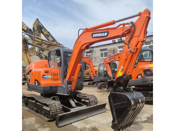 Гусеничный экскаватор DOOSAN DX60