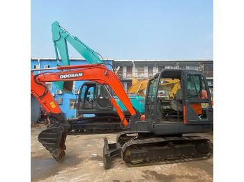 Гусеничный экскаватор DOOSAN DX60