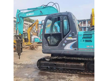 Гусеничный экскаватор KOBELCO