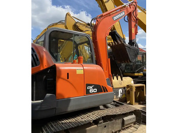 Used 6t Mini Excavator Original Korea Doosan Used Excavators Doosan Dx60 With Nice Work Condition On Sale In Shanghai лизинг Used 6t Mini Excavator Original Korea Doosan Used Excavators Doosan Dx60 With Nice Work Condition On Sale In Shanghai: фото 4