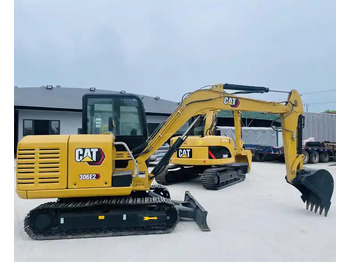 Гусеничный экскаватор CATERPILLAR 306E2