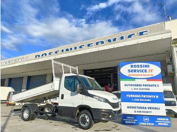 Малотоннажный самосвал IVECO Daily 35c14