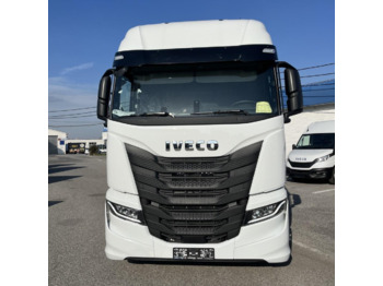 Тягач IVECO S-WAY