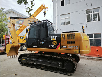 Гусеничный экскаватор CATERPILLAR 320D2