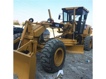 Грейдер CATERPILLAR 140H