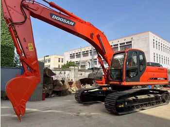 Гусеничный экскаватор Original Korea Doosan Used Excavator 30 Ton Doosan DX300LC Crawler Excavator For Sale: фото 2