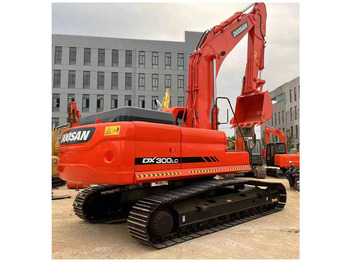 Original Korea Doosan Used Excavator 30 Ton Doosan DX300LC Crawler Excavator For Sale лизинг Original Korea Doosan Used Excavator 30 Ton Doosan DX300LC Crawler Excavator For Sale: фото 1