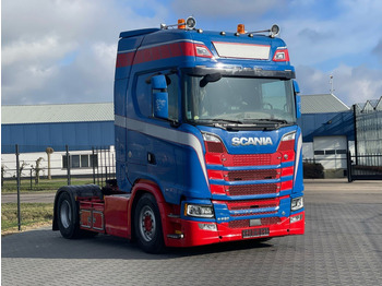 Тягач SCANIA S 520