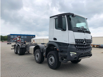 Грузовик-шасси MERCEDES-BENZ Arocs 4451