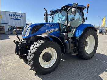 Трактор NEW HOLLAND T7.245