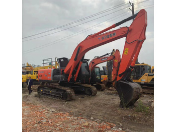 Гусеничный экскаватор HITACHI ZX240