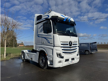 Тягач MERCEDES-BENZ Actros