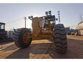 Грейдер CATERPILLAR 120K