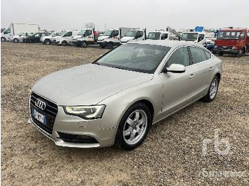 Легковой автомобиль AUDI