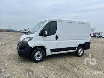 Грузовик с закрытым кузовом FIAT Ducato 2.3