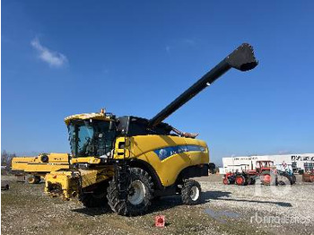 Зерноуборочный комбайн NEW HOLLAND CX series