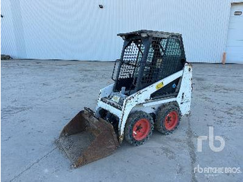 Мини-погрузчик с бортовым поворотом BOBCAT S70