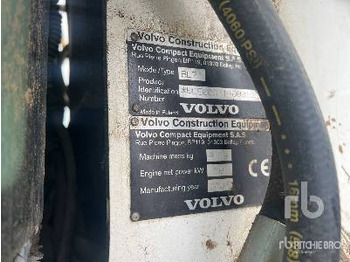 Экскаватор-погрузчик VOLVO BL71 4x4 Chargeuse Pelleteuse (Inope ...: фото 5