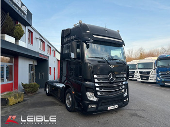 Тягач Mercedes-Benz Actros 1863*Giga Space*VollLuft*2xTank 1150L*ACC: фото 3