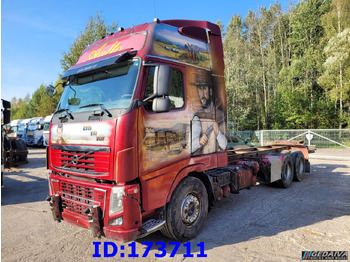 Грузовик-шасси VOLVO FH16 700