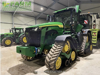 Трактор JOHN DEERE