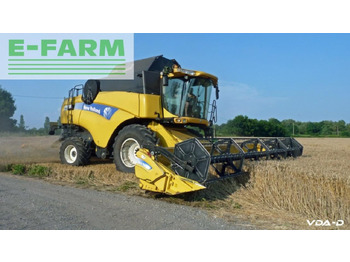 Зерноуборочный комбайн NEW HOLLAND CX series