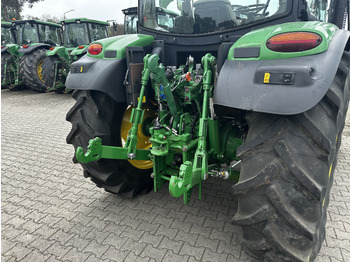 Трактор John Deere 6115R: фото 5