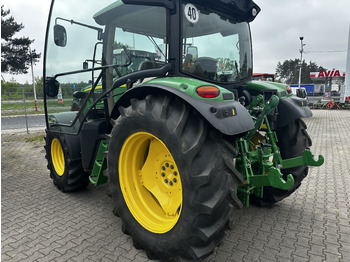 Трактор John Deere 6115R: фото 2