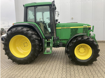 Трактор JOHN DEERE 6010 Series