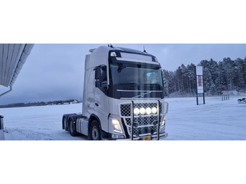 Тягач VOLVO FH 500