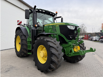 Трактор JOHN DEERE 6215R