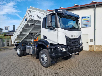 Самосвал IVECO