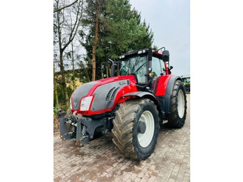Трактор VALTRA T213